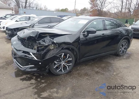 2024 Toyota Crown Xle z USA, uszkodzony, nr VIN JTDAAAAFXR3026322